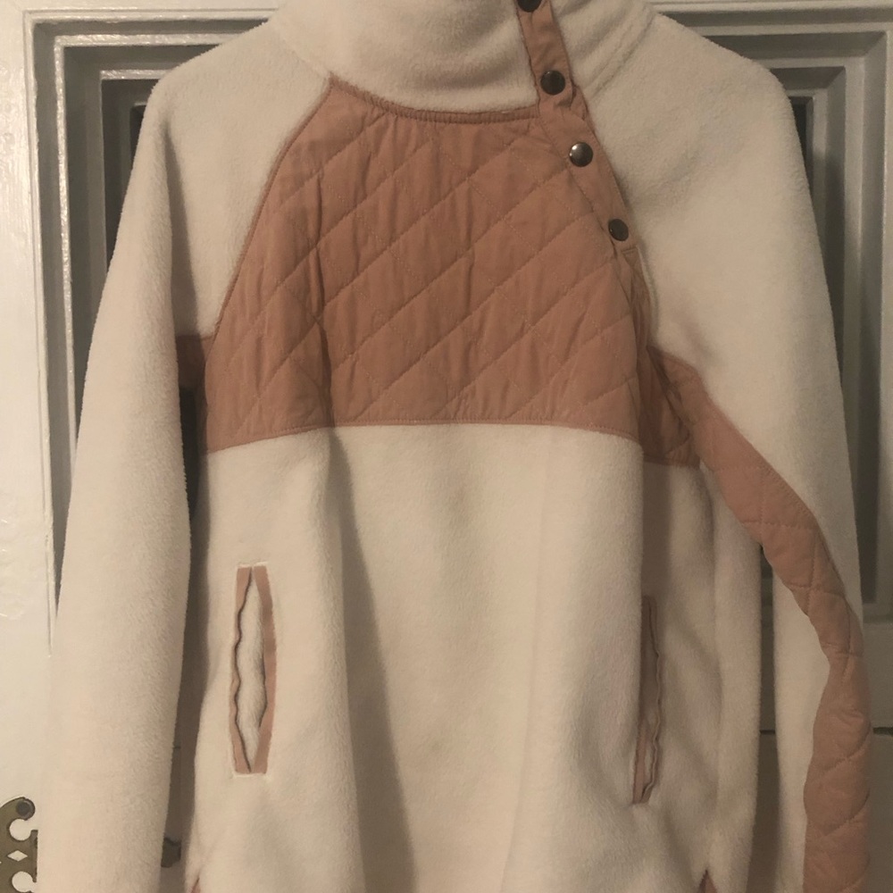 Abercrombie Asymmetrical Button Up Fleece! Hardly… - image 6